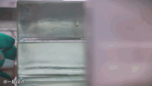 الطوب الزجاجي