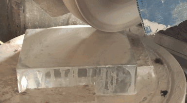 الطوب الزجاجي