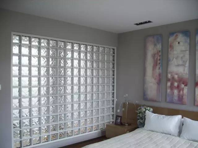 لبنة زجاجية